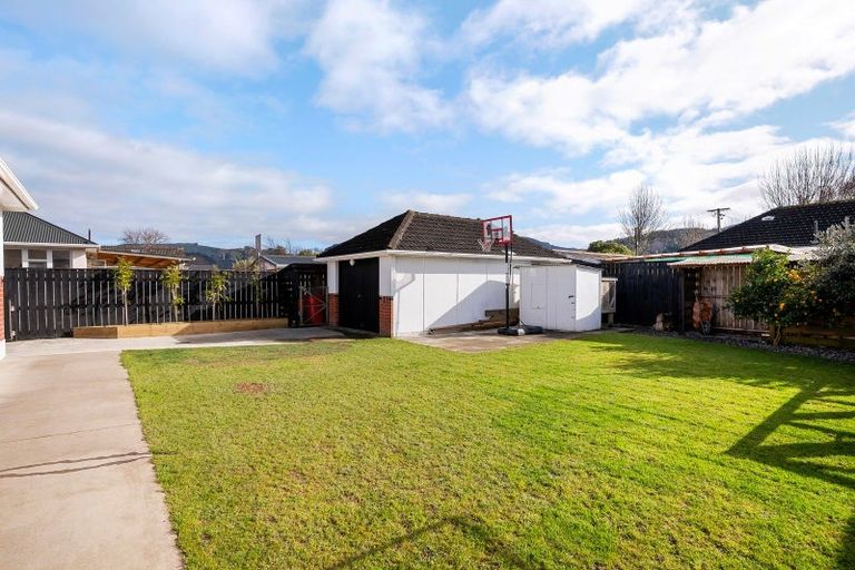 Photo of property in 89 Fraser Crescent, Elderslea, Upper Hutt, 5018