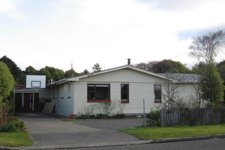 Photo of property in 22 John Street, Otatara, Invercargill, 9879
