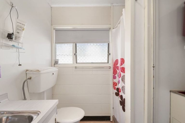 Photo of property in 2/139 Te Heuheu Street, Taupo, 3330