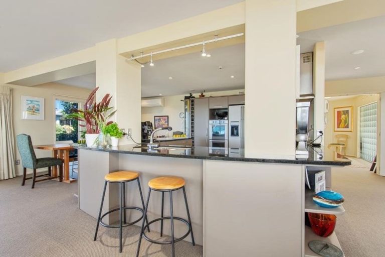 Photo of property in 189 Marine Parade, Mount Maunganui, 3116