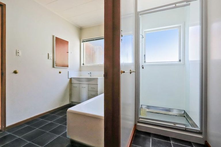 Photo of property in 124 Flaxmere Avenue, Flaxmere, Hastings, 4120