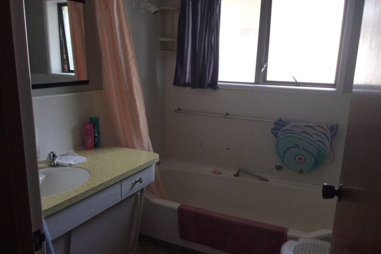 Photo of property in 9a Hastings Street, Te Puke, 3119