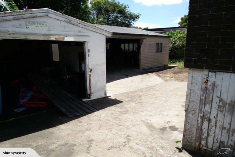 Photo of property in 19 Sherwood Avenue, Te Atatu South, Auckland, 0610