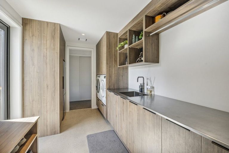 Photo of property in 10 Rodeo Place, Outram, 9019