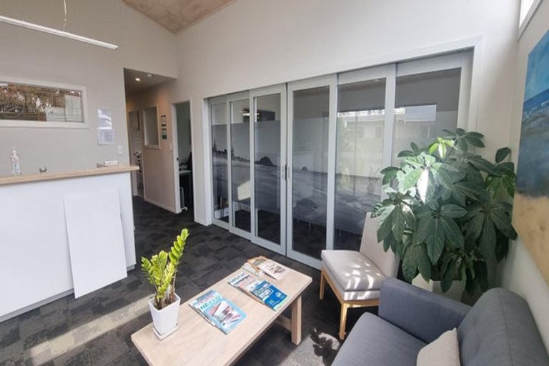 Photo of property in 8 Palliser Place, Mount Maunganui, 3116