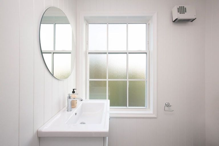 Photo of property in 2/22 Leitch Street, Somerfield, Christchurch, 8024