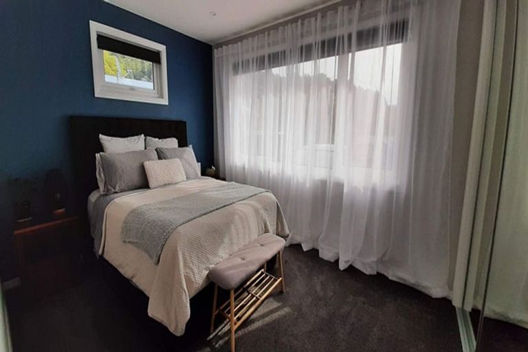 Photo of property in 12 Forest Road, Pinehaven, Upper Hutt, 5019