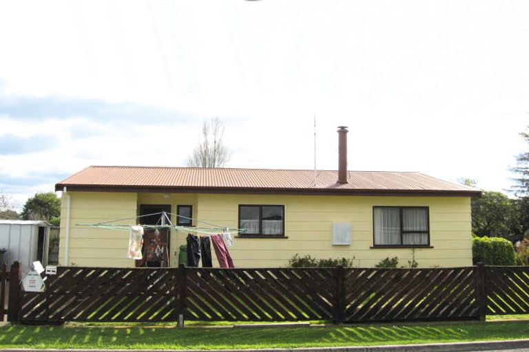 Photo of property in 63 Bibby Street, Waipawa, 4210