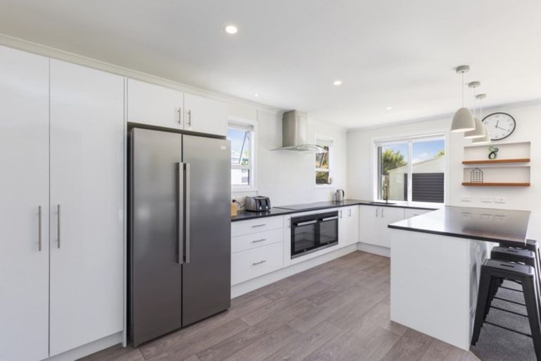Photo of property in 13 Rumgay Street, Fairfield, Lower Hutt, 5011