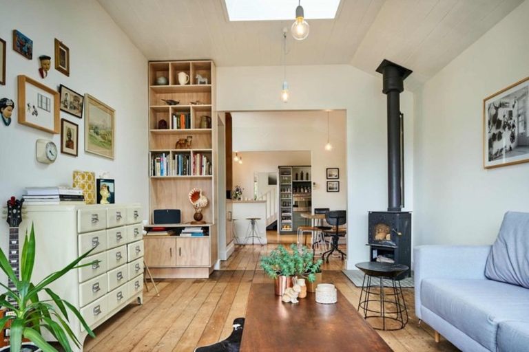 Photo of property in 59 Marine Parade, Eastbourne, Lower Hutt, 5013