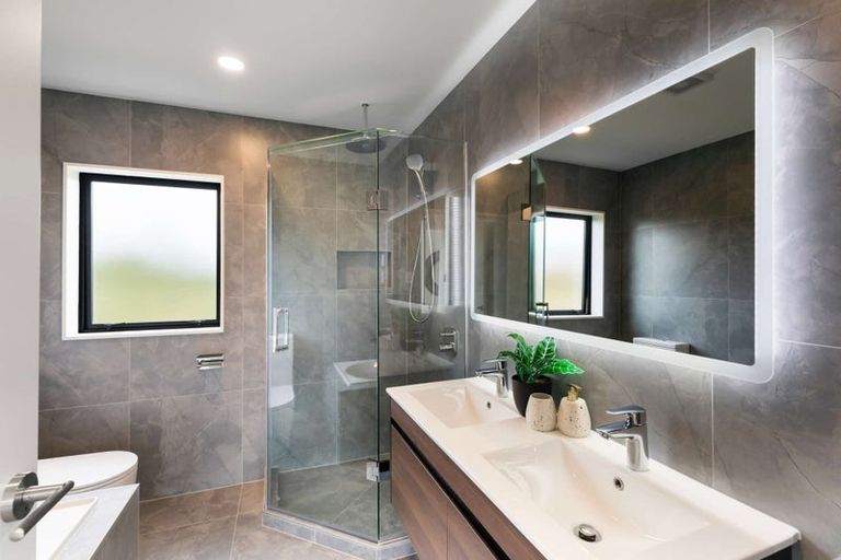 Photo of property in 4 Kauru Lane, Wainui, 0992