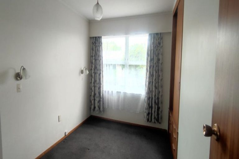 Photo of property in 6 Robert Grigg Place, Hamilton East, Hamilton, 3216