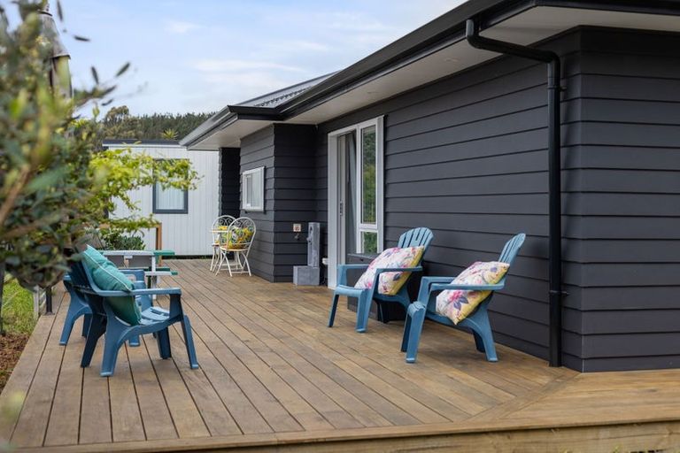 Photo of property in 64 Toi Street, Otaki Beach, Otaki, 5512