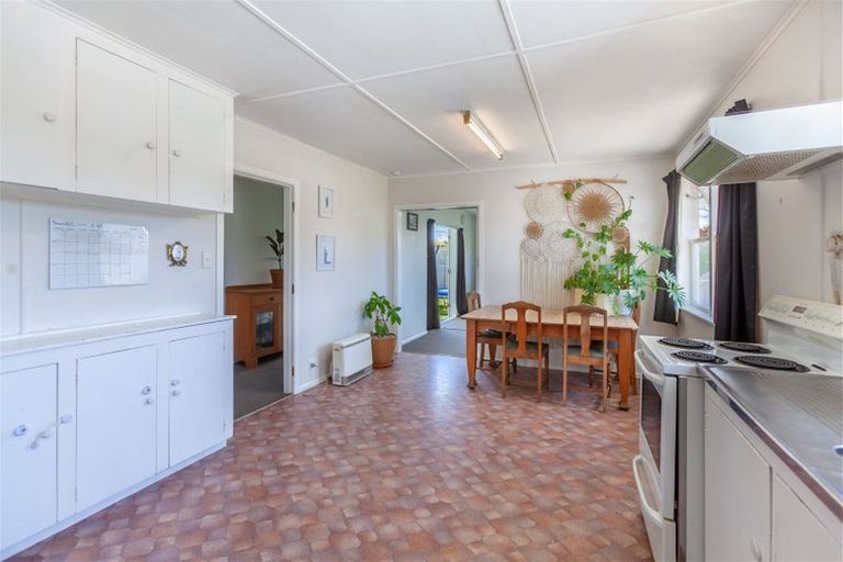 Photo of property in 498 Main North Road, Bay View, Napier, 4104