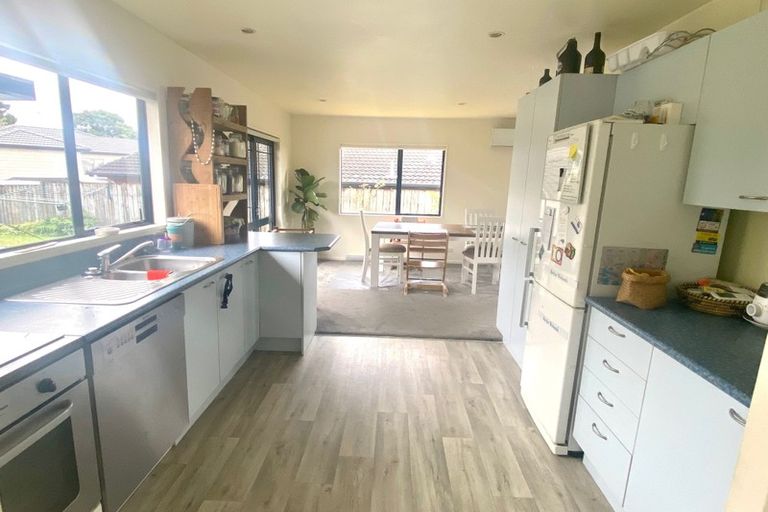 Photo of property in 44 Bluebird Crescent, Unsworth Heights, Auckland, 0632