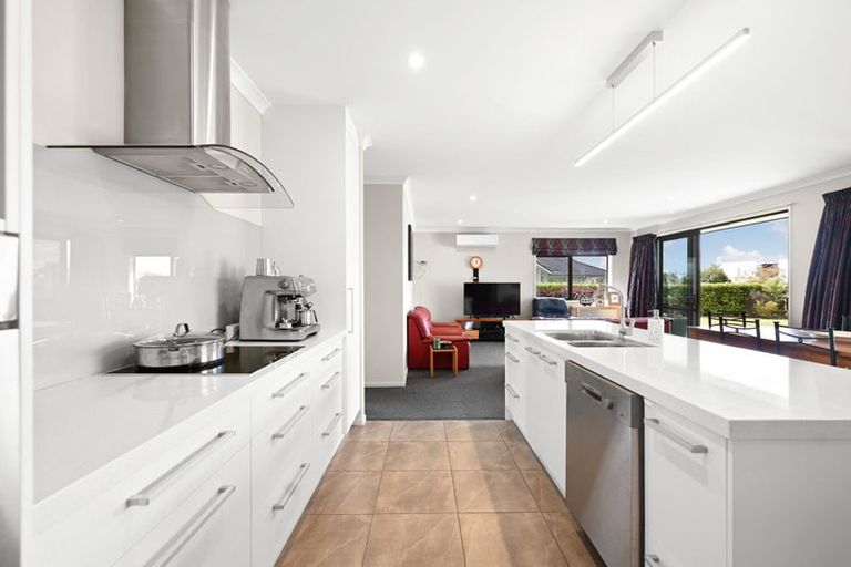 Photo of property in 53 Baxter Michael Crescent, Cambridge, 3434