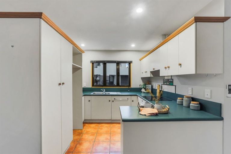 Photo of property in 128a Mcfaddens Road, St Albans, Christchurch, 8052
