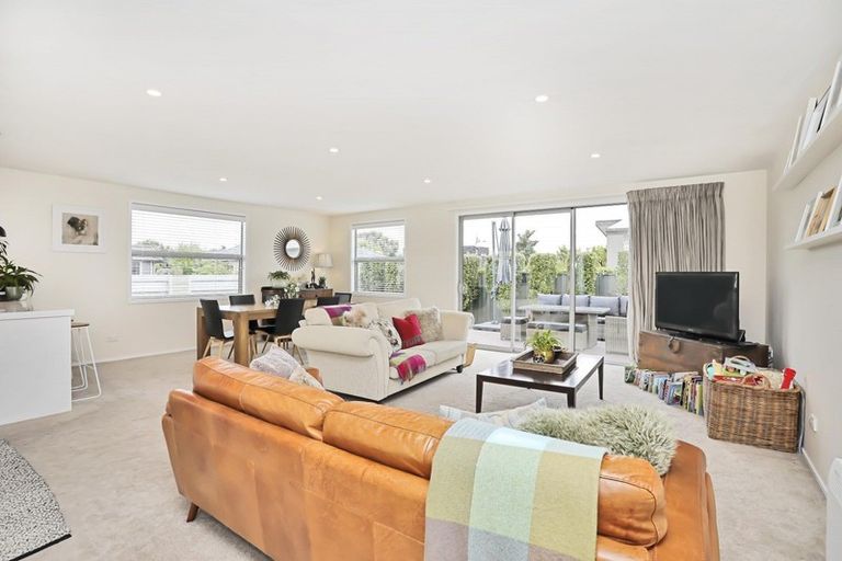 Photo of property in 18 Rosewood Drive, Rosedale, Invercargill, 9810