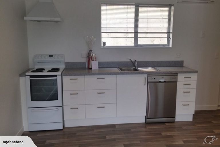 Photo of property in 8/8 Middleton Road, Johnsonville, Wellington, 6037