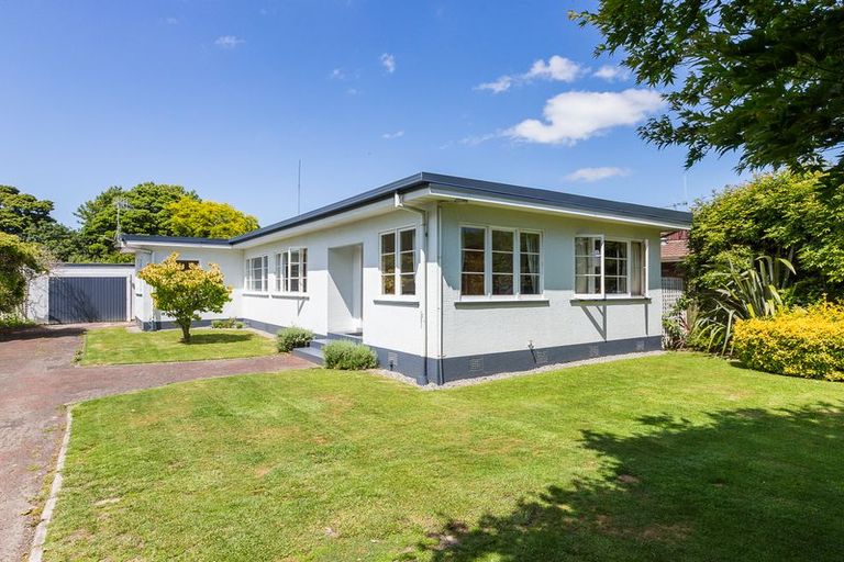 Photo of property in 15a Leander Place, Milson, Palmerston North, 4414
