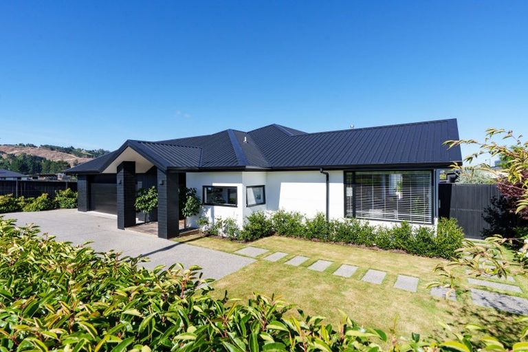 Photo of property in 87 Wingatui Road, Mosgiel, 9024