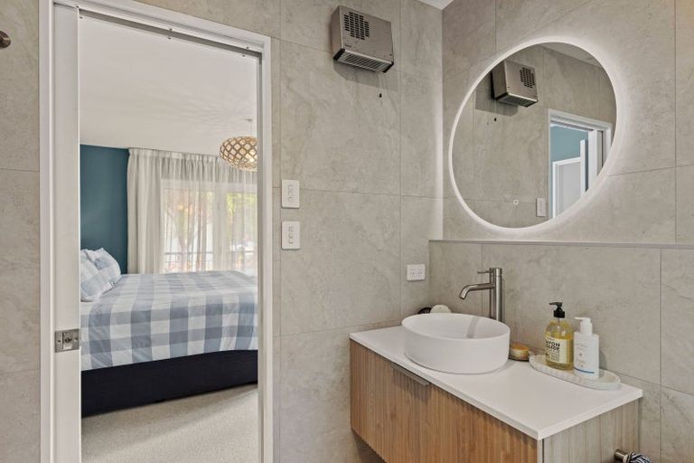 Photo of property in 138 Glandovey Road, Strowan, Christchurch, 8052