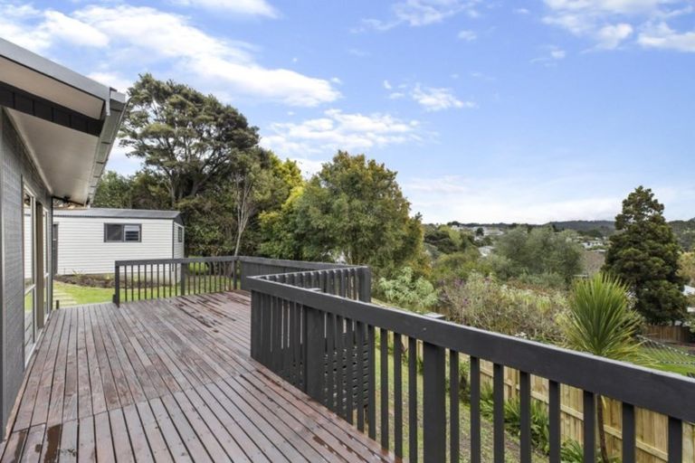 Photo of property in 17a Hillcrest Road, Hatfields Beach, Orewa, 0931