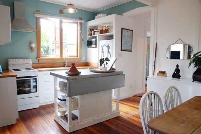 Photo of property in 14 Kurupae Road, Hilltop, Taupo, 3330