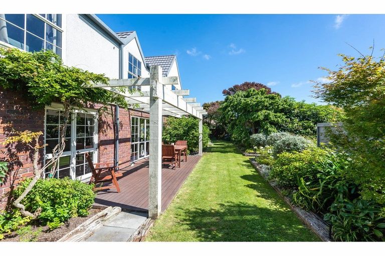 Photo of property in 12 Chilwell Place, Halswell, Christchurch, 8025