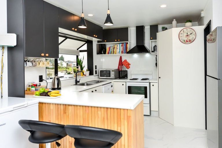 Photo of property in 18 Brownlie Crescent, Huntly, 3700