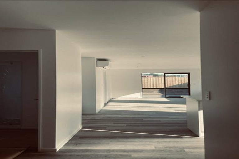 Photo of property in 35 Herridge Street, Woodend, 7691