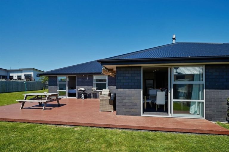 Photo of property in 2 Pukeko Place, Kaikoura, 7300