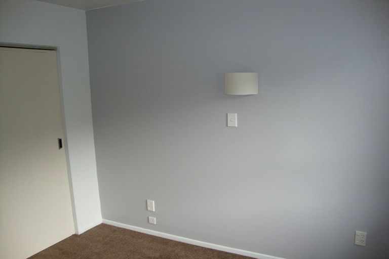 Photo of property in 2/201 Derwent Street, Island Bay, Wellington, 6023