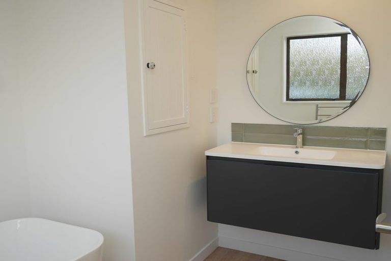 Photo of property in 9a Fiesta Grove, Raumati Beach, Paraparaumu, 5032