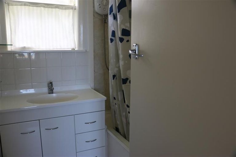 Photo of property in 8 Matangi Terrace, Snells Beach, 0920