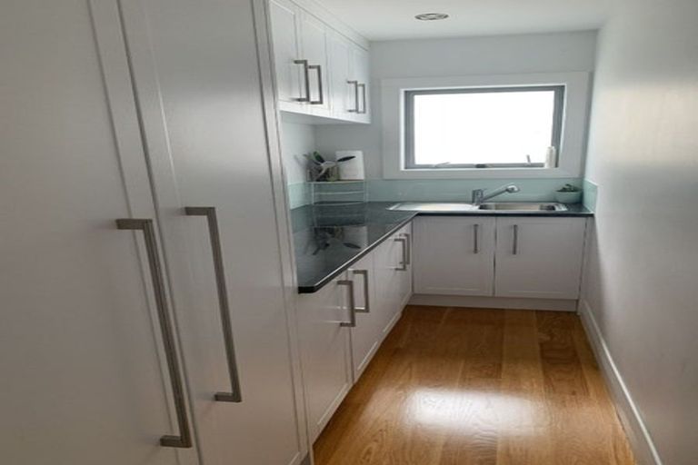 Photo of property in 17 Handley Avenue, Narrow Neck, Auckland, 0624