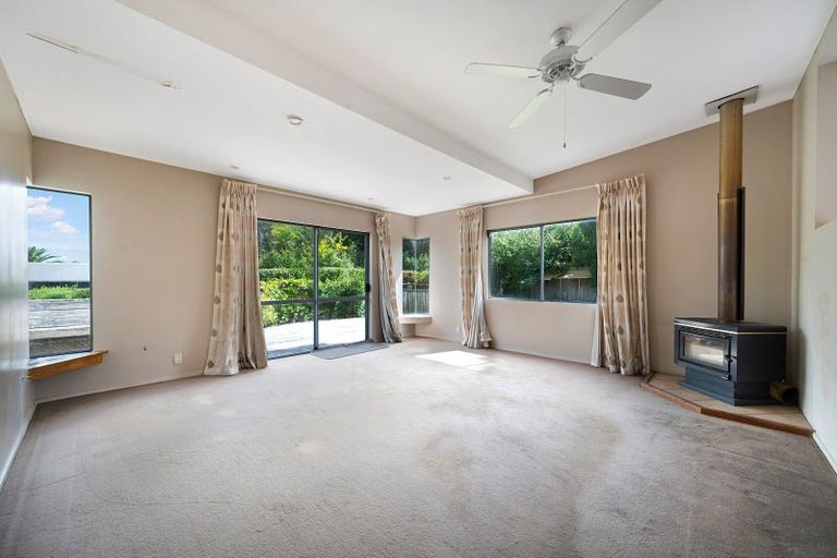 Photo of property in 28 Ferry Parade, Herald Island, Auckland, 0618