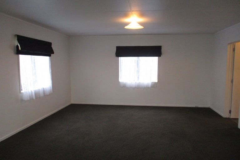 Photo of property in 16 Keeling Street, West End, Palmerston North, 4412