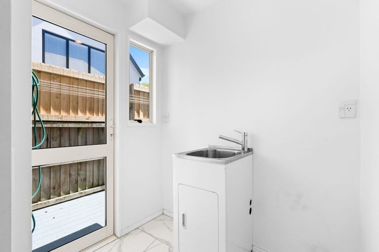 Photo of property in 2/97 Clyde Road, Ilam, Christchurch, 8041