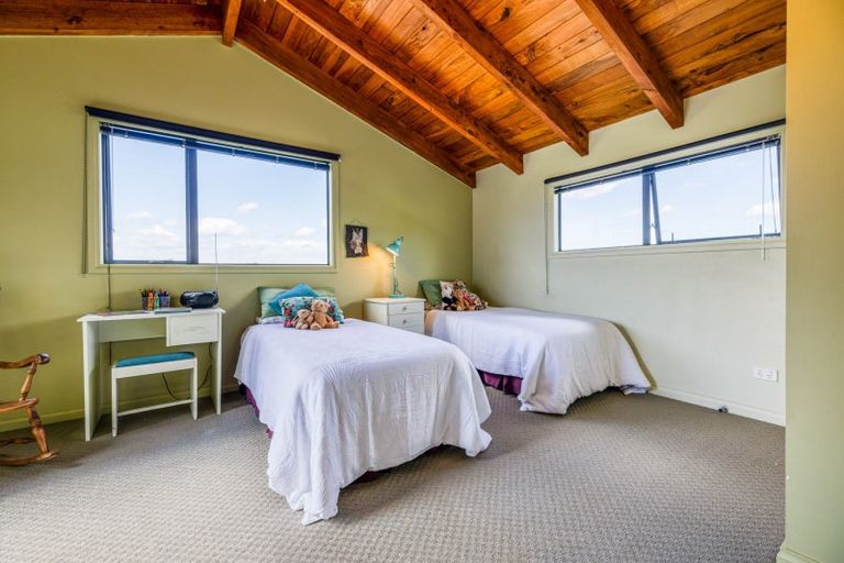 Photo of property in 12/199 Birdwood Road, Massey, Auckland, 0614