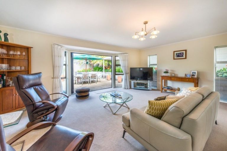 Photo of property in 39 Amante Crescent, Mairangi Bay, Auckland, 0630