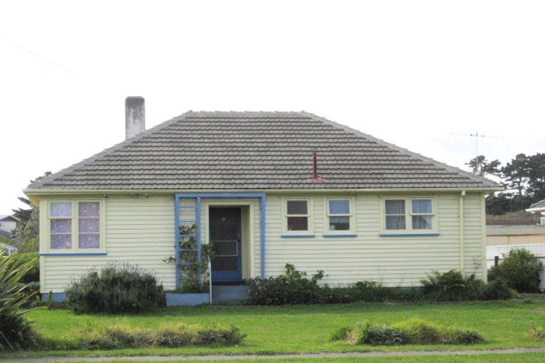 Photo of property in 44 Harper Street, Gonville, Whanganui, 4501