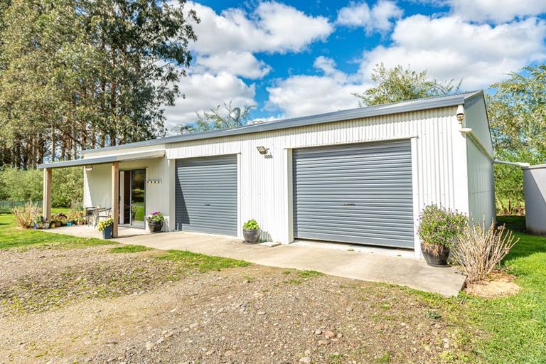 Photo of property in 394 Kaiwhaiki Road, Kaiwhaiki, Whanganui, 4575