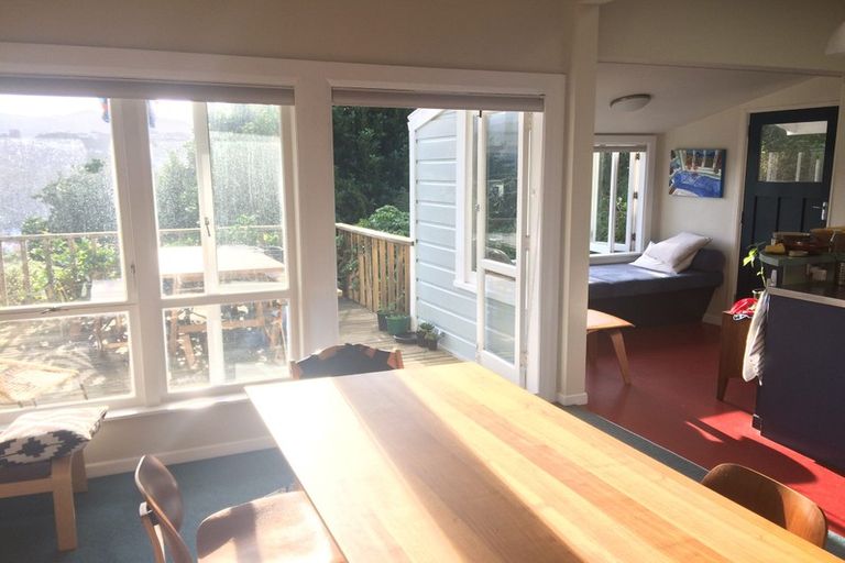 Photo of property in 32 Volga Street, Island Bay, Wellington, 6023