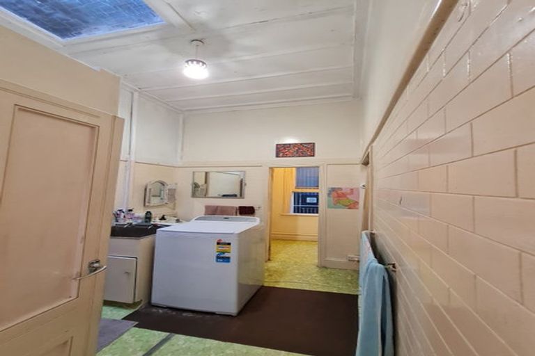 Photo of property in 185 The Terrace, Wellington Central, Wellington, 6011