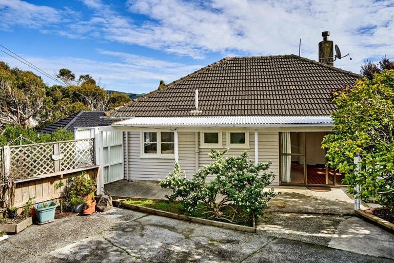 Photo of property in 62 Dimock Street, Titahi Bay, Porirua, 5022
