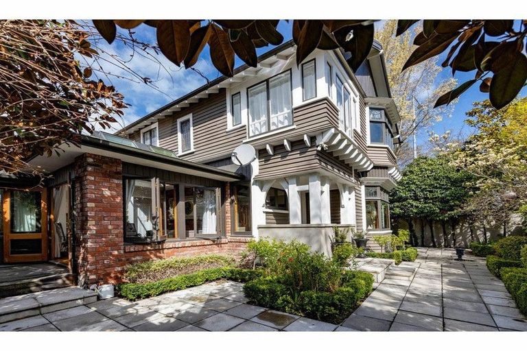 Photo of property in 6 Bishop Street, St Albans, Christchurch, 8014