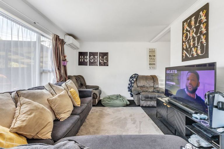 Photo of property in 20 Cook Street, Marfell, New Plymouth, 4310