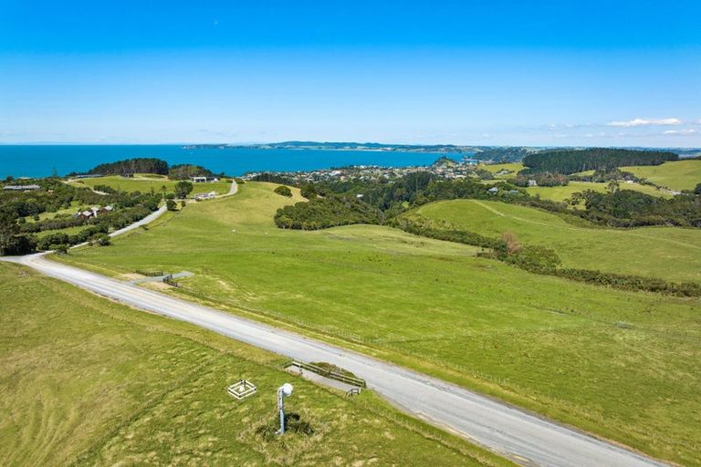 Photo of property in 98 Cape Rodney Road, Leigh, 0985