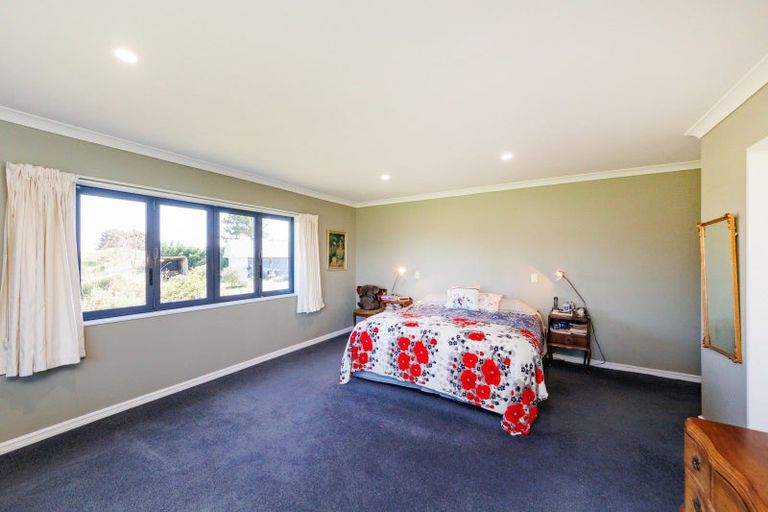 Photo of property in 18 Cummerfield Road, Foxton, 4891